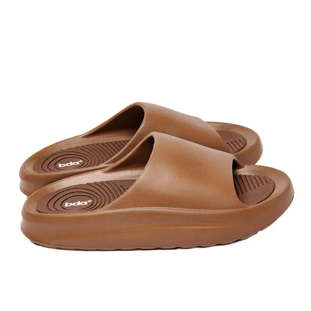 BODY ACTION UNISEX POOL SLIDES (093609-01-MOCHA)