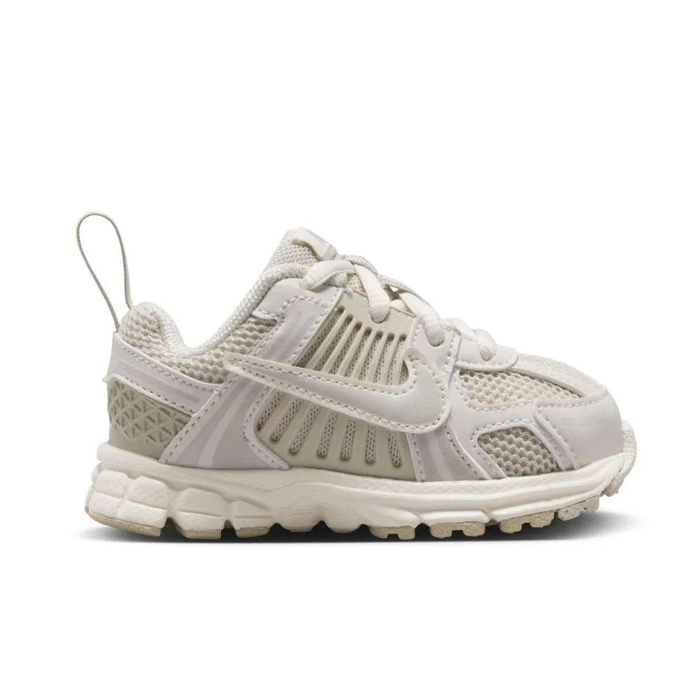NIKE VOMERO 5 LACE (TD) INFANT (IR4588-016)
