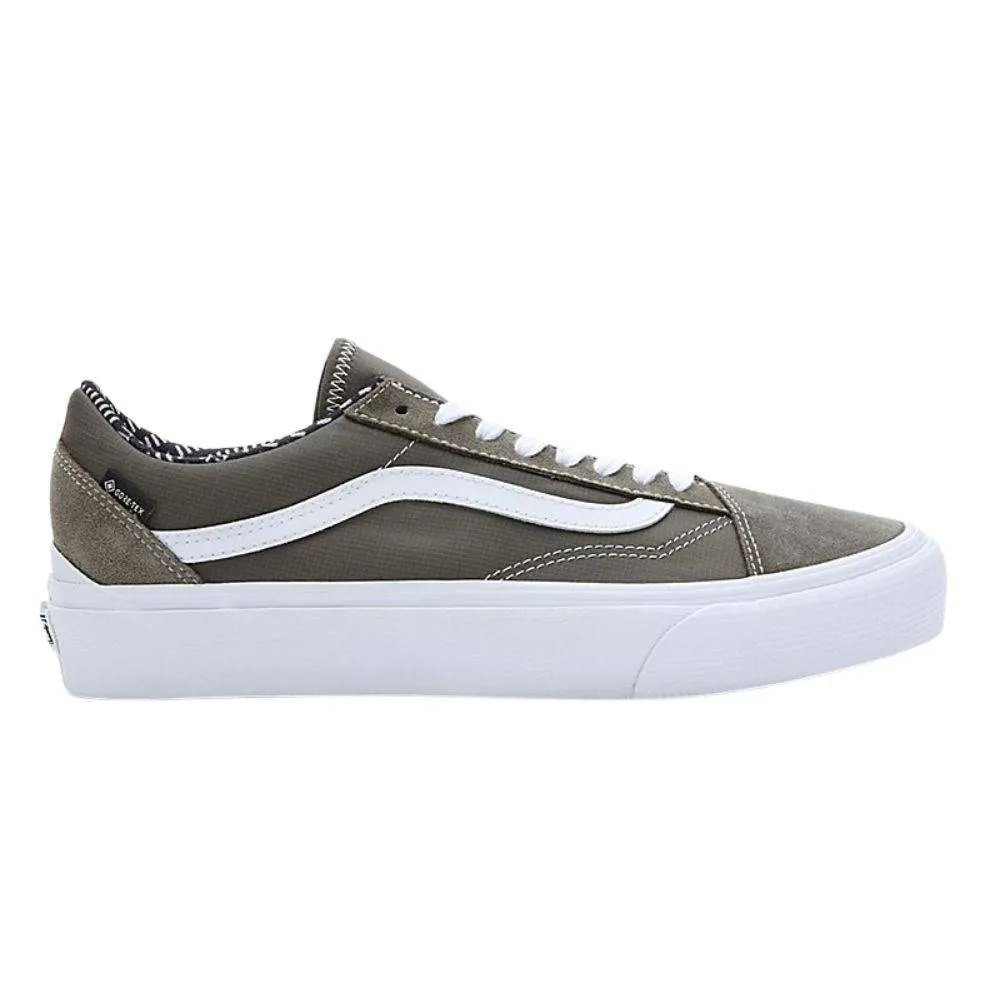 VANS OLD SKOOL GORE-TEX SHOES (VN0009QGOLV)