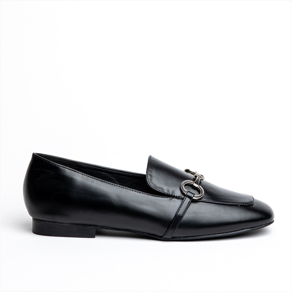 Miss Belgini loafer pumps with chain embellishment