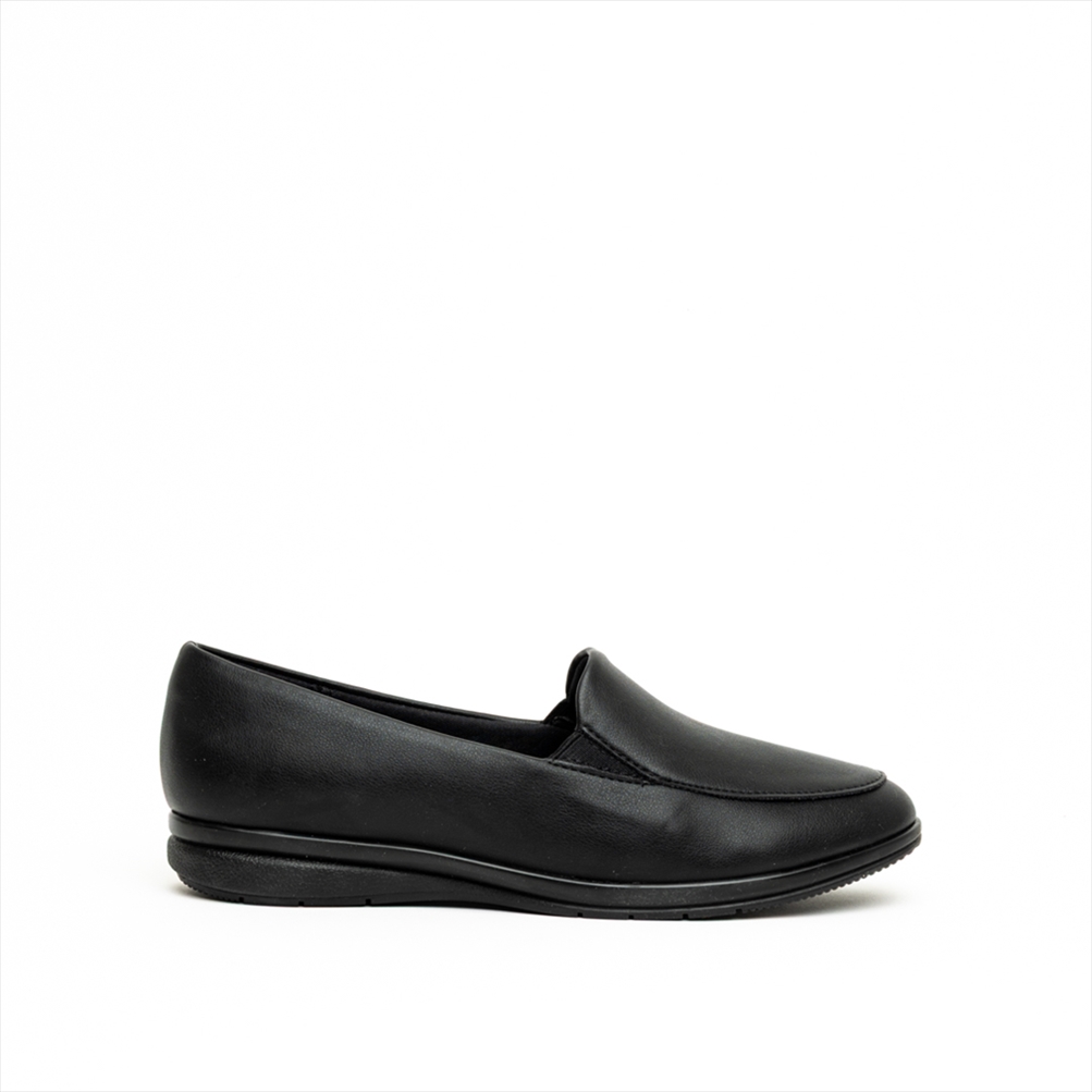 Piccadilly Classic Moccasin Low Wedge Pumps