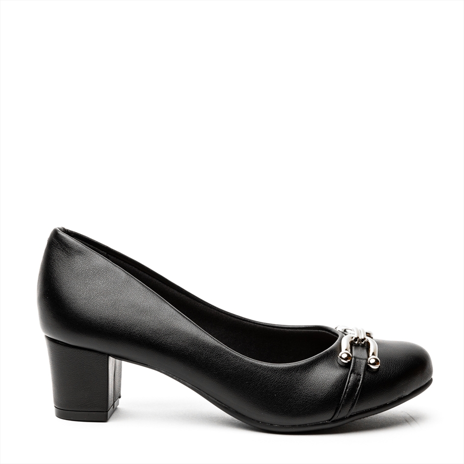Beira Rio block heeled pump in black