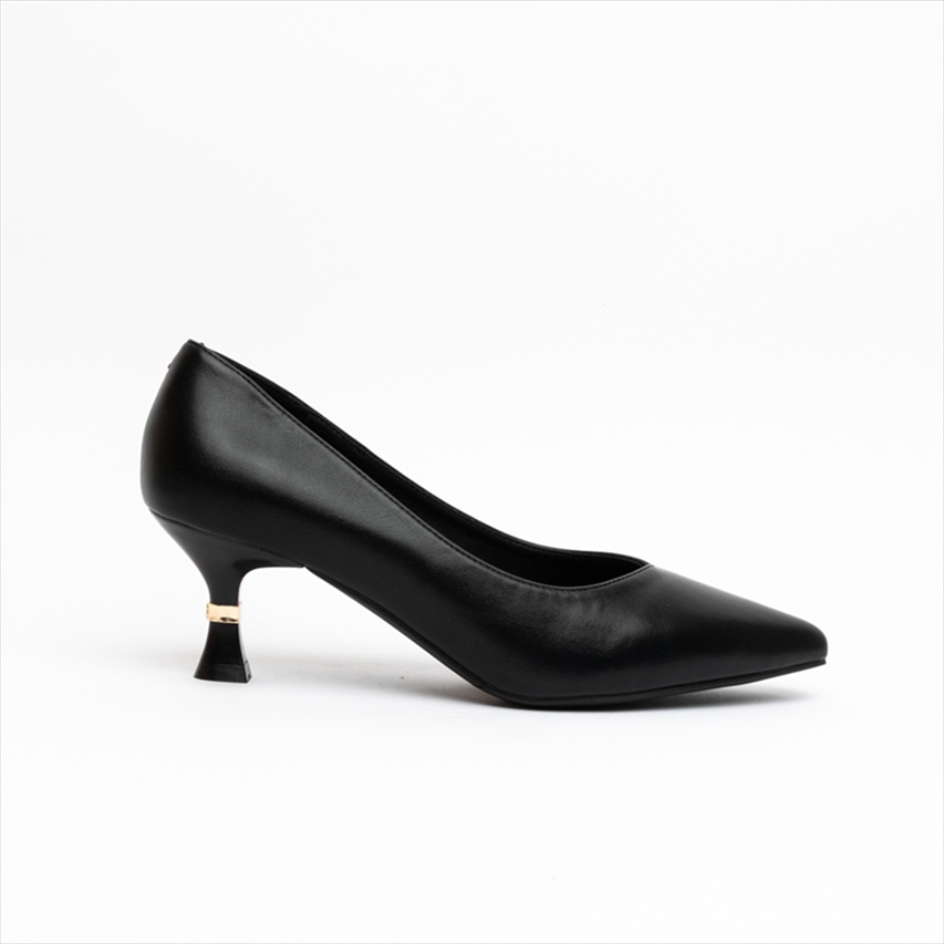 Mariela Burani Pointed Low Flare Heel Pumps