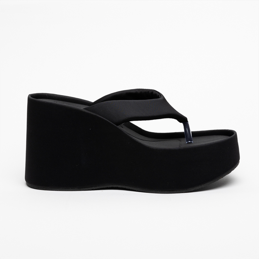 Athenais thong platform sandals