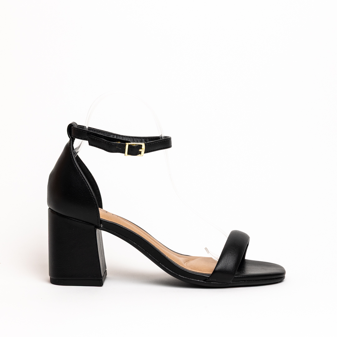 Beira Rio Classic Ankle Strap Medium Block Heel Sandals