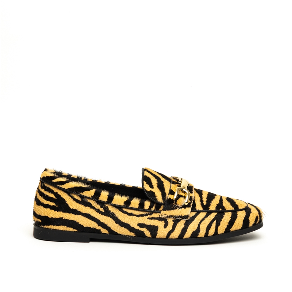 Nazeli Premium Leopard Loafers Flat Pumps