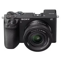 Sony Alpha ILCE-6700 + Sony SELP lens 16-50mm black