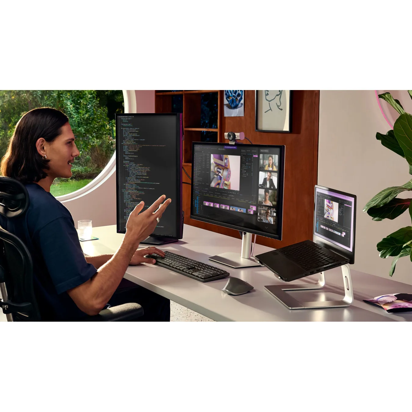 Logitech MX Brio 4K Webcam - 960-001559 - Graphite, 4K UHD, 90° FOV, USB-C