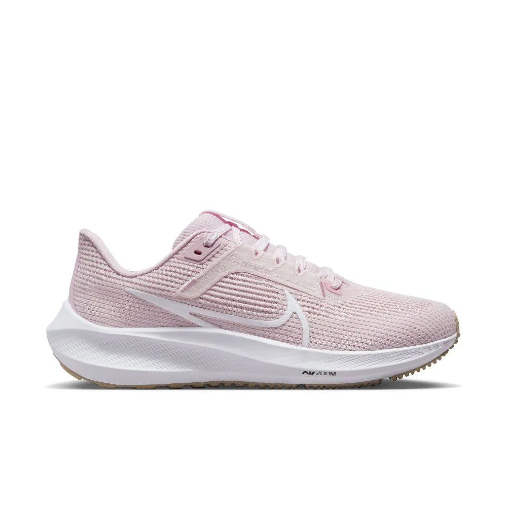 NIKE WOMENS ZOOM PEGASUS 40 (DV3854-600)