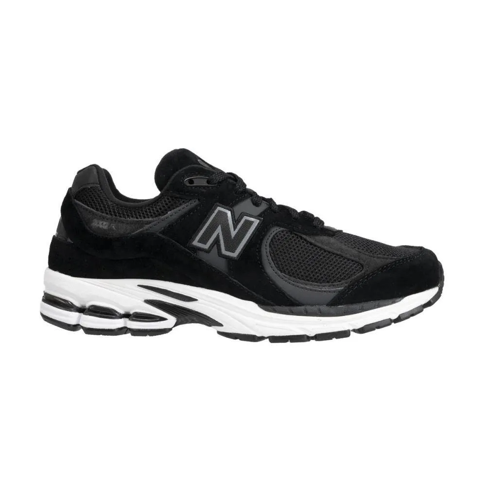 NEW BALANCE 2002R LIFESTYLE SNEAKERS (M2002R-BK)