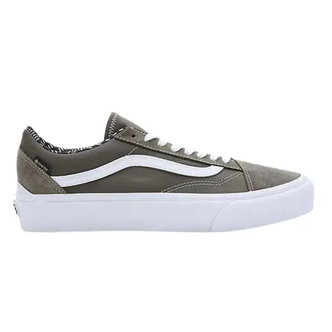 VANS OLD SKOOL GORE-TEX SHOES (VN0009QGOLV)