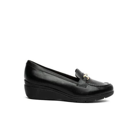 Piccadilly Low Wedge Moccasin Pumps with Horsebit Decorative Detail