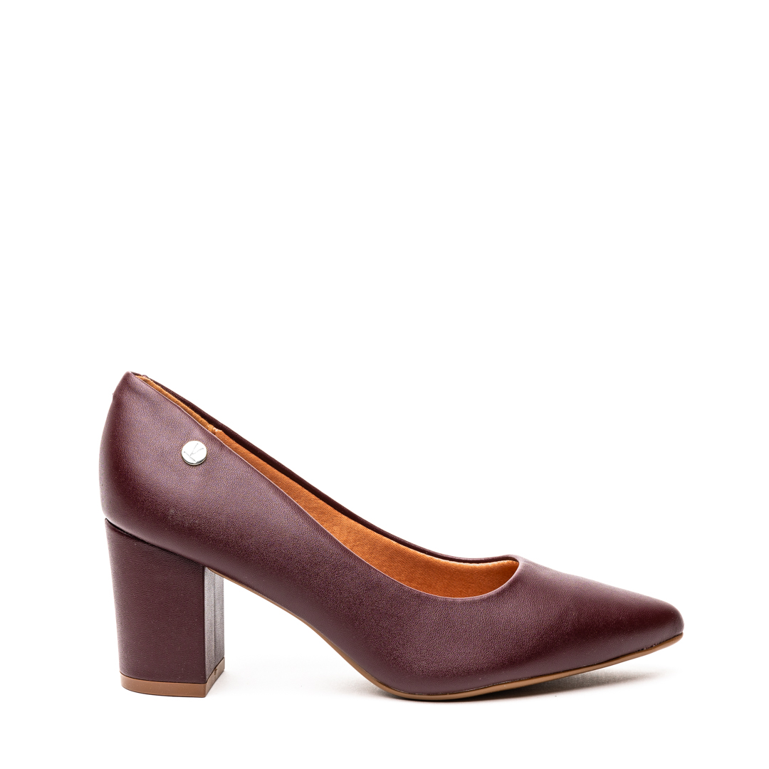 Vizzano pointed toe cap mid heeled pumps