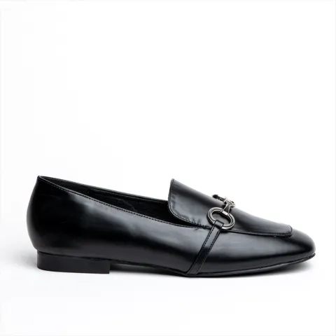 Miss Belgini loafer pumps with chain embellishment