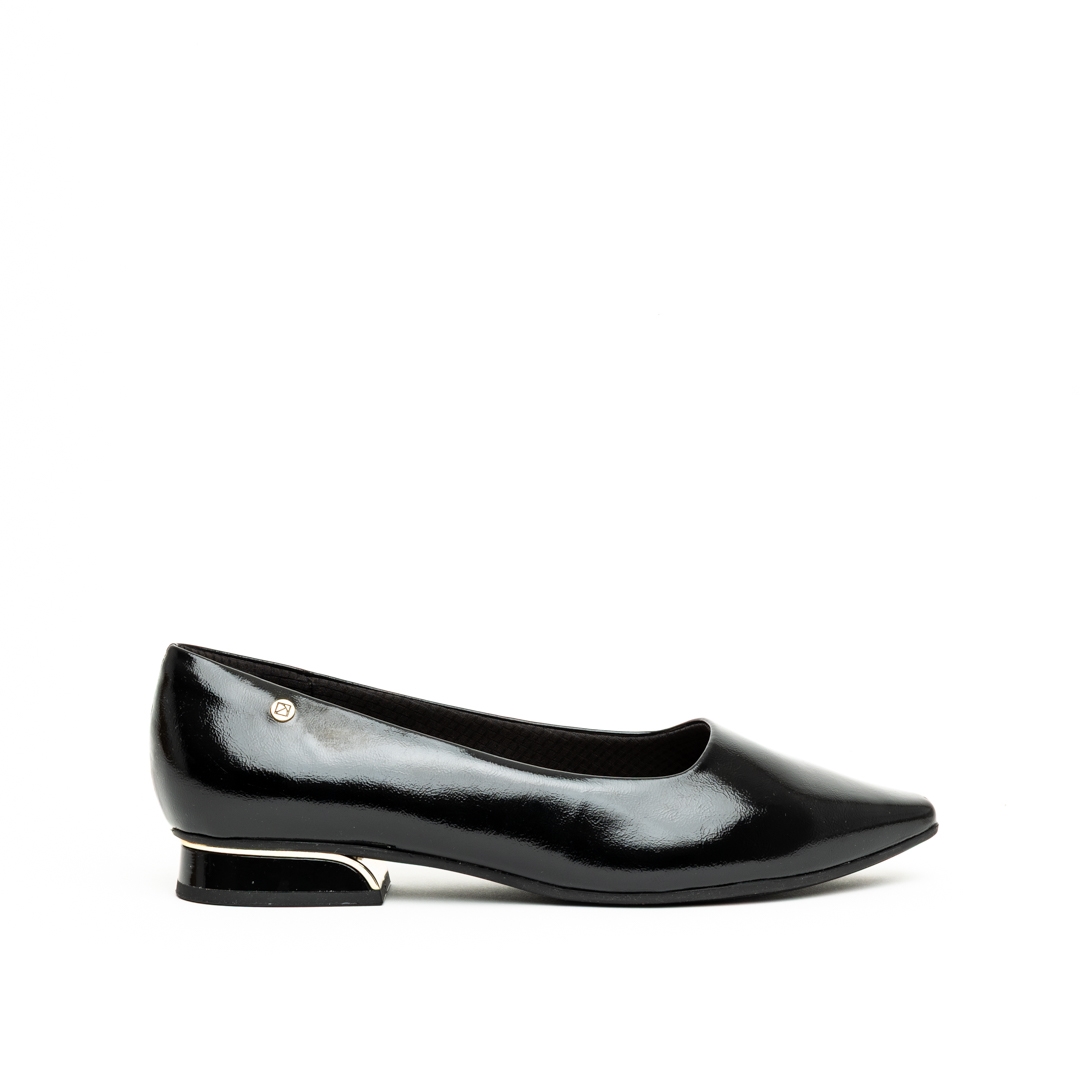 Piccadilly Glossy Low Heel Pointed Pumps