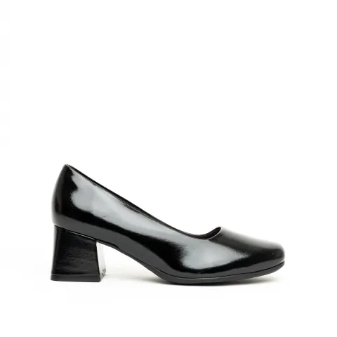Piccadilly Classic Glossy Court Medium Block Heel Pumps