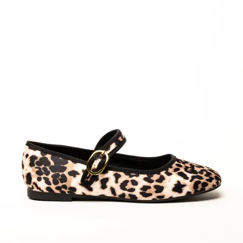 Miss Belgini Mary Jane inspired flats